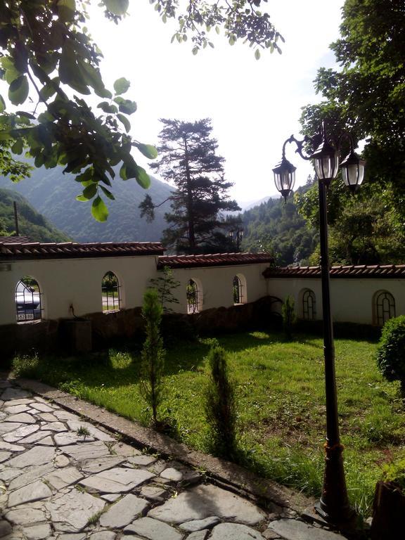 Family Hotel Pchelina Rila Monastery Luaran gambar